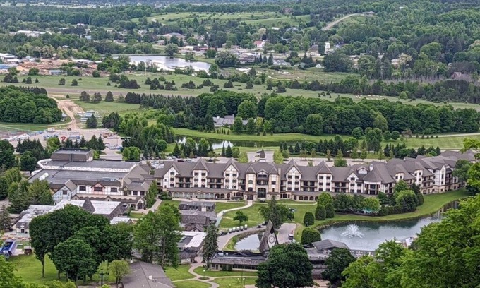 Boyne Falls Condo | Mountain Run at Boyne, Huge 1 Bedroom Suite