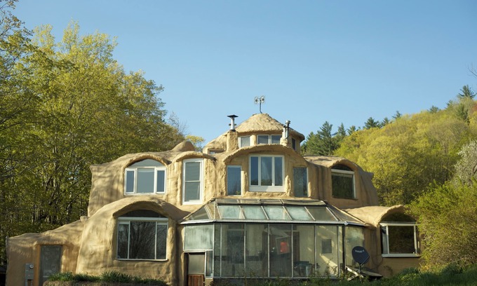North Pownal House | Mountain Sanctuary Dome Rustic Solitude 5BR