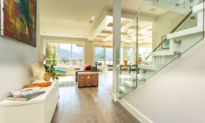 Garibaldi Highlands House | Mountain Serenity Meets Luxury