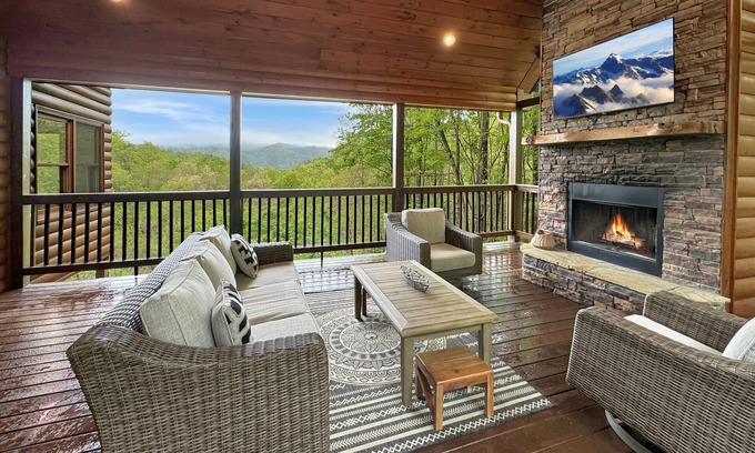 Blue Ridge Cabin | Mountain Solace - Pet Friendly | Hot Tub | Shuffleboard and Arcade Games