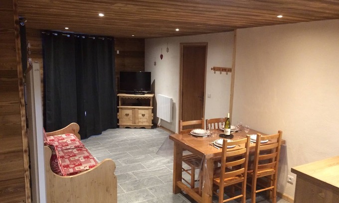 Bonneval-sur-Arc Apartment | Mountain-style apartment La Datcha 2 (sleeps 4) in the old village
