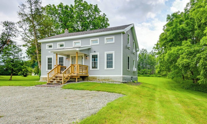 Granville Cottage | Mountain & Sunset Views: Upstate Family Home