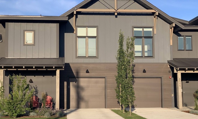 Victor Condo | Mountain Town Getaway in Teton Valley