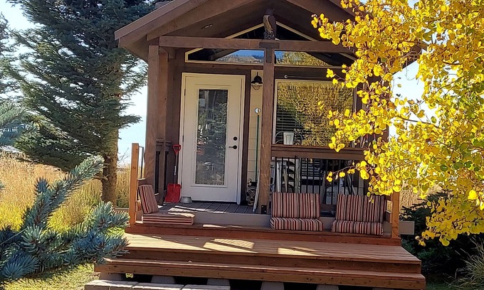 Driggs House | Mountain Town Guest House Located Near National Parks and Ski & Summer Resorts
