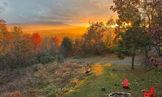 Sevierville Cabin | Mountain/Town Views, Private, Firepit, 1 mile to Pkwy, Above Dollywood, Hot Tub
