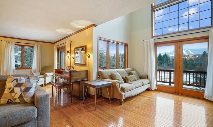 Killington Ski Chalet | Mountain View Chalet Fabulous views large entertaining area just off Killington Road