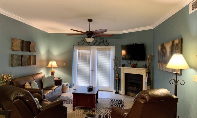 Pigeon Forge Condo | Mountain View Condos - A Painter’s Retreat - 3 Bedroom/2Bath - Pigeon Forge