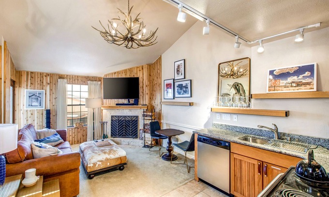 North Park City Condo | Mountain view condo w/fireplace & shared sauna - walk to lifts & more