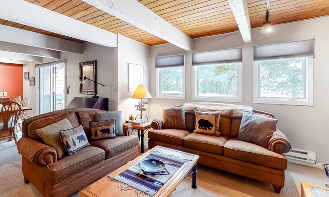 Big Sky Meadow Village Condo | Mountain-view condo with hot tub & pool access - walk to Town Center