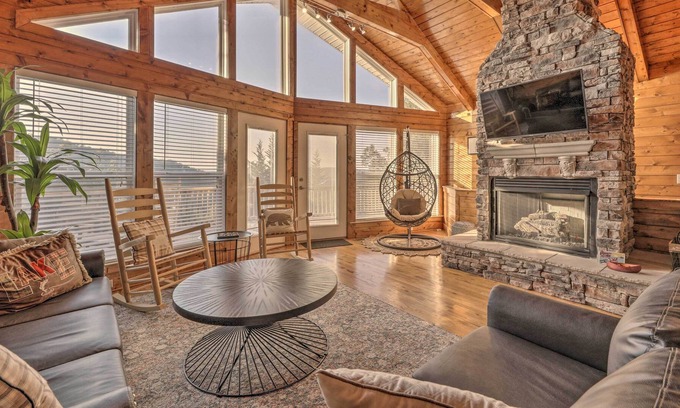 Smithville Cabin | Mountain-View Family Cabin Near Center Hill Lake!