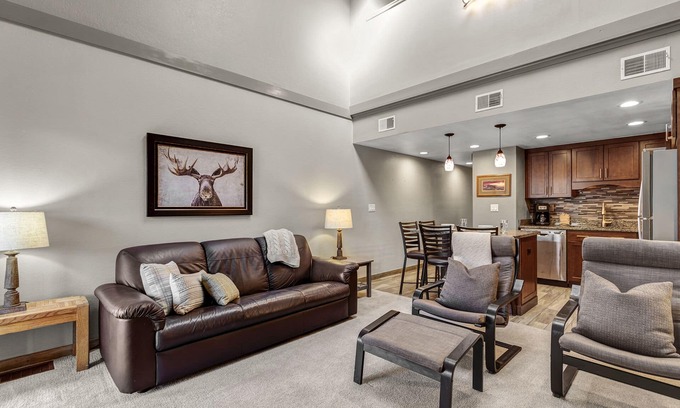 Frisco Condo | Mountain View Getaway - Top floor condo with shared pool/hot tubs, on bike path!