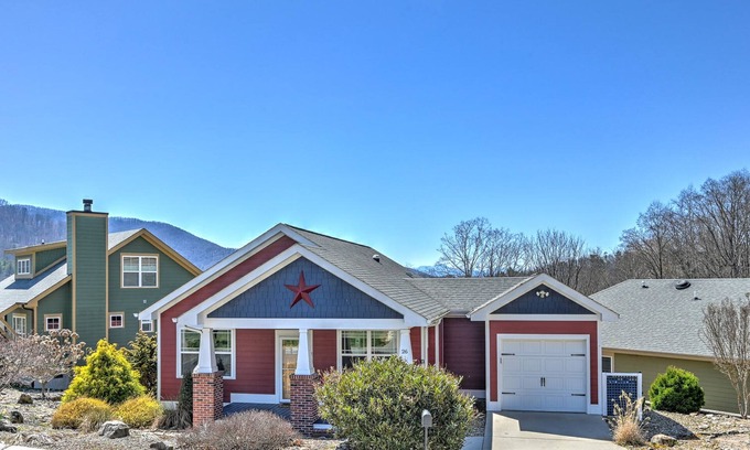 Swannanoa House | Mountain View Getaway Near Town with High-Speed WiFi and Private Balcony