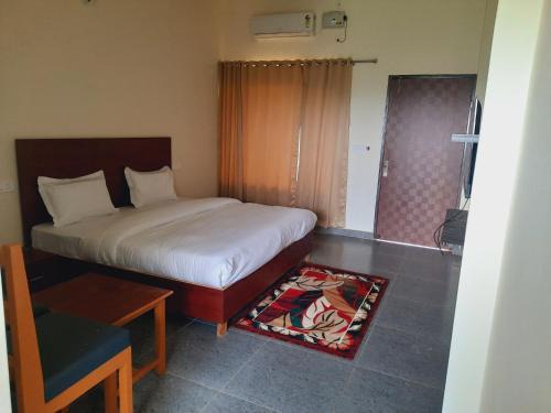 Bail Parao Hotel | Mountain View Golden Category Rooms