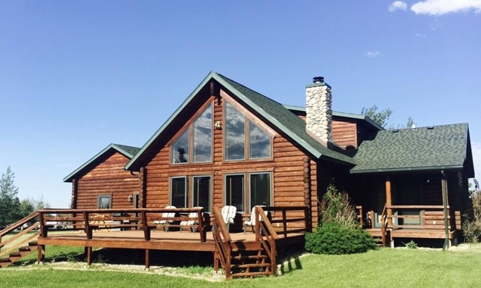 Red Lodge Ski Chalet | Mountain View Lodge on Golf Course
