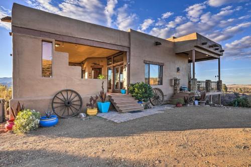 Dewey-Humboldt House | Mountain Views and Grill Space Adobe Arizona Home