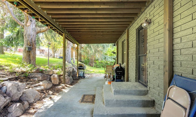 Lava Hot Springs Cottage | Mountain Views: Walkable Lava Hot Springs Home!