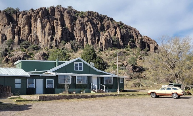Fort Davis Hotel | Mountainside Inn