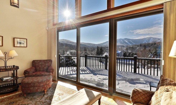 Killington House | MountainView - Luxurious 5800SF Retreat with Breathtaking 4-Season Views!