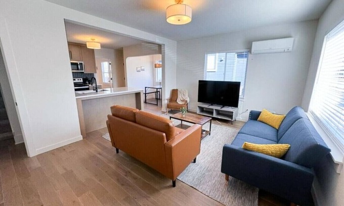 Mississippi District Apartment | Move-In-Ready Gorgeous 2BR near Japanese Garden