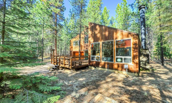 Black Butte Ranch House | Mowich Cabin (SM 139)