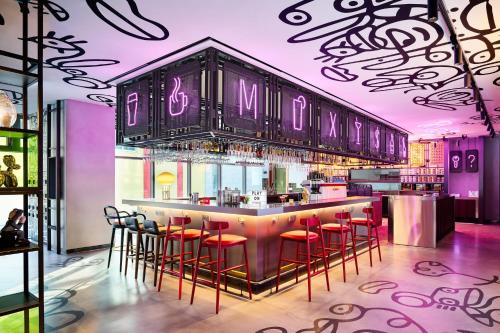 Myeongdong Hotel | Moxy Seoul Myeongdong