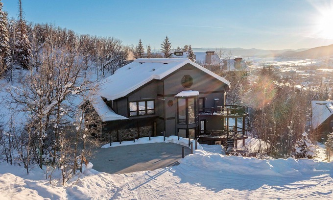 Steamboat Springs House | MSIDEL | A/C | Perfect for Large Groups | Two Duplexes | Sleeps 26 People | Wint