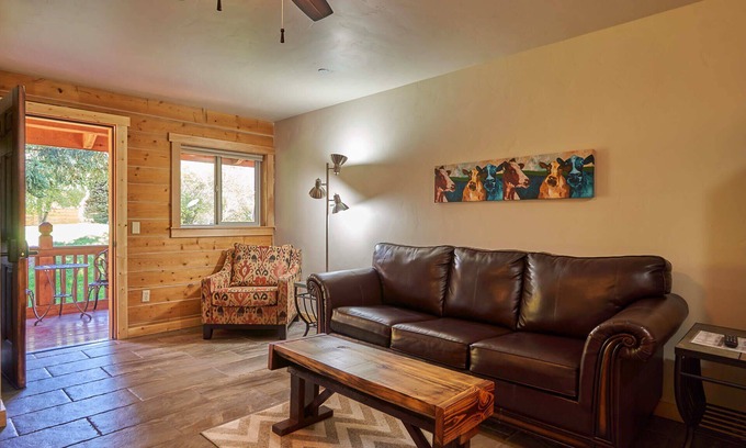 Joseph Condo | Mt. Joseph Lodge in Downtown Joseph: Unit #3