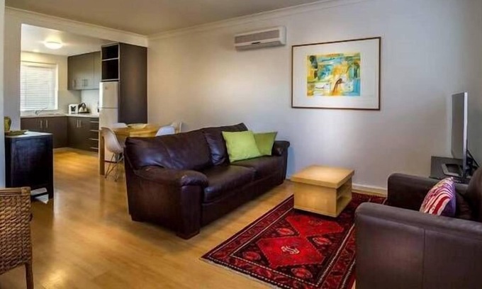 Inglewood Apartment | Mt Lawley Superb 2 BR apartment Minutes to CBD, shops and cafes,pool and gym