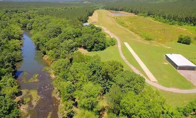 Murfreesboro House | MT MORIAH LODGE ON RIVER