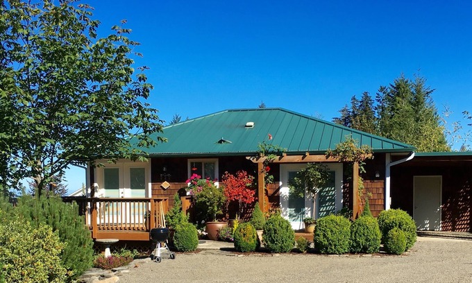 Port Angeles Cottage | Mt. Pleasant Garden View Ranch Cottage with Panoramic Saltwater Views of BC