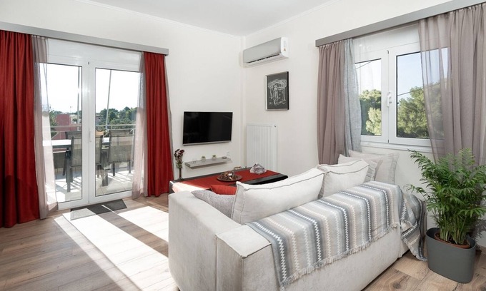 Markopoulo Mesogaias Apartment | MTC-SfS Apartment by the sea and Airport.