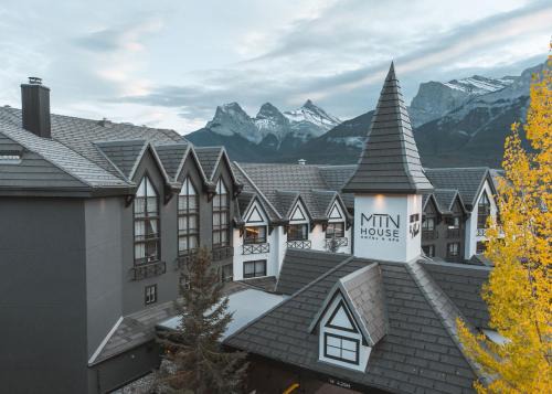 Silvertip Hotel | MTN House By Basecamp