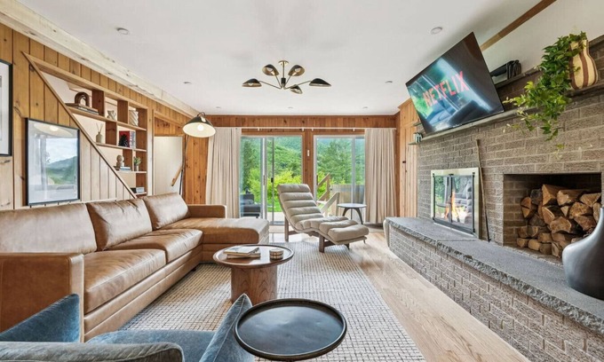 Hunter Cabin | Mtn House @ Scribners w Sauna. Sleeps 12