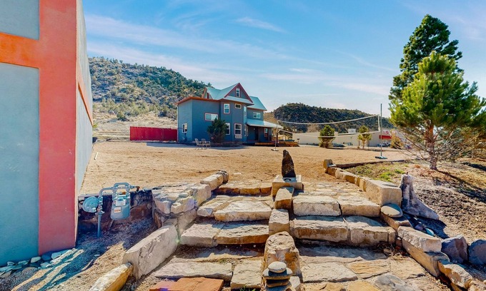 Naturita House | Mtn-view aparthotel with kitchen, patio, grill