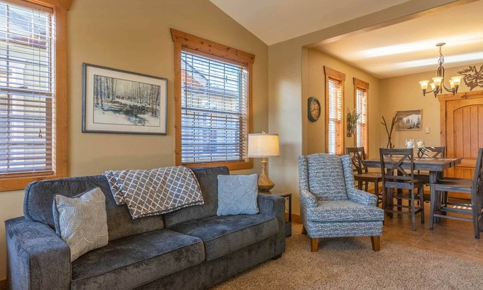 Driggs Condo | Mtn-View Driggs Condo - 36 Mi to Jackson Hole Ski!