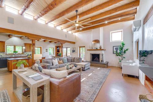 Taos House | Mtn-View Retreat with Hot Tub in New Mexico!