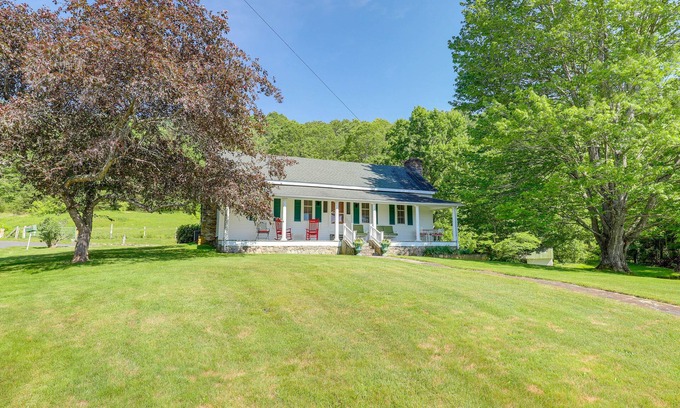 Weaverville Cottage | Mtn Views & Epic Sunsets: Private Weaverville Home