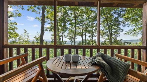 Morganton House | MTN Views Hot Tub Fire Pit Pool Table Games