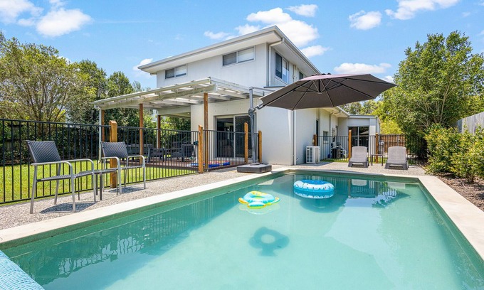Mudjimba Villa | Mudjimba Retreat-Peaceful Luxury