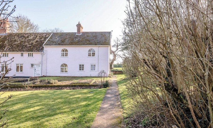 Foxhall Apartment | Mulberry End, Foxhall