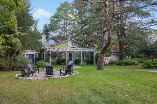 Saugatuck House | Mulberry Pines