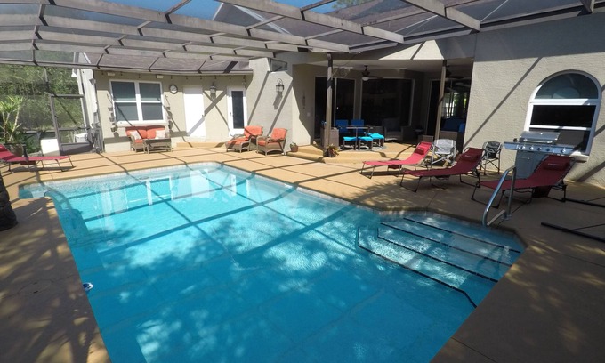 Pine Ridge House | Multi-family peaceful retreat home sleeps15 with heated pool near Crystal River!