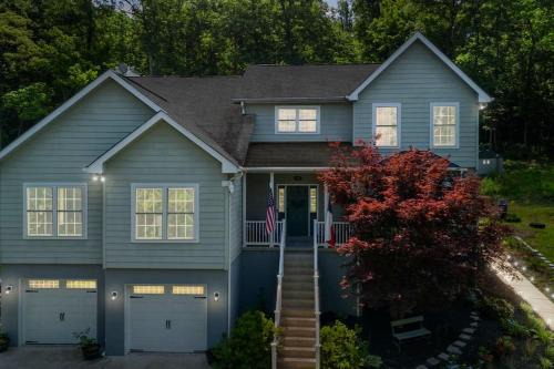 Front Royal House | Multi-gen Family Mountain House