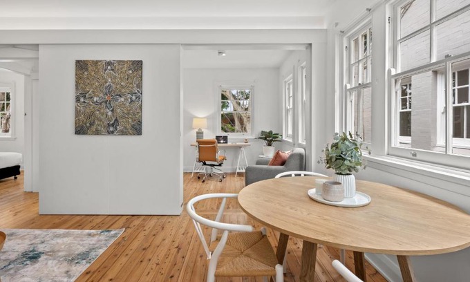 Randwick Apartment | Mulwarree Avenue Apartments by Urban Rest