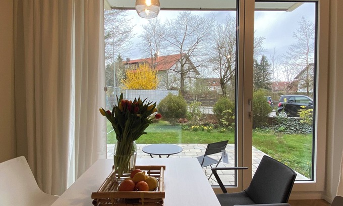 Munchen District Apartment | Munich Garden Apartment