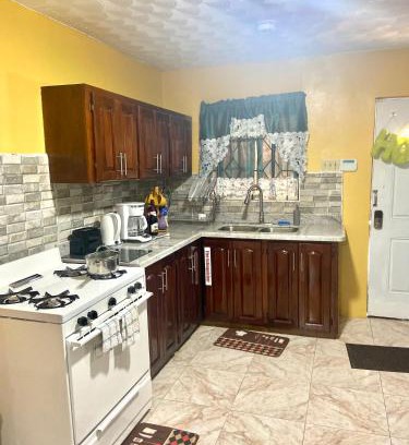 Mandeville Apartment | Murray's Cool Spot
