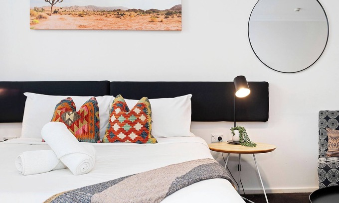 Perth Central Business District Apartment | Murray St Urban Retreat