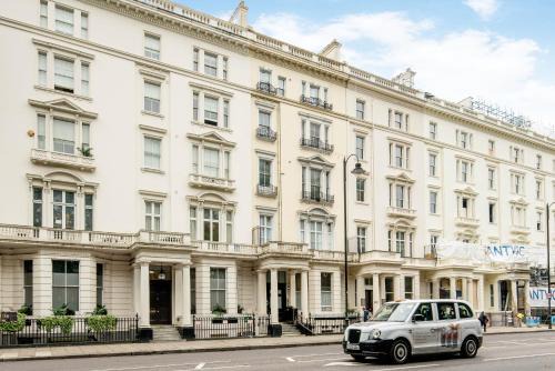 South Kensington Apartment | Museum Gate Apartment