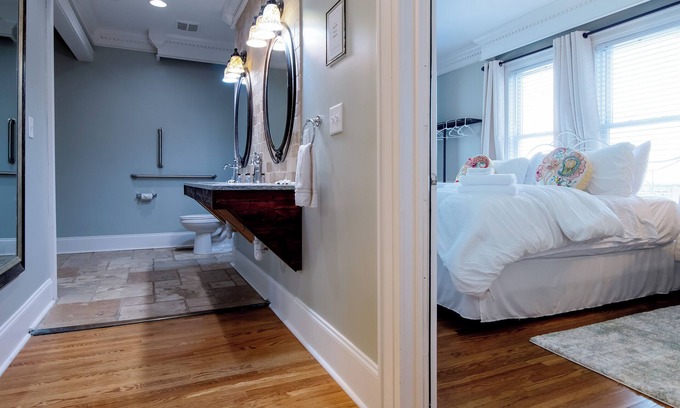 Edgehill House | Music Row Retreat - 4BR Getaway, Minutes to Broadway