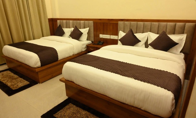 Sitapur Hotel | Musk Hill Resort